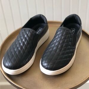 PROPET KARLY SLIP-ON SNEAKERS | QUILTED LEATHER UPPER | BLACK | 7 X (2E) | NEW